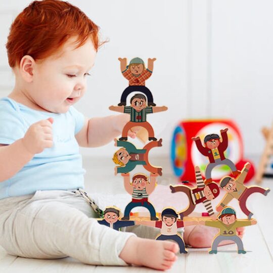 Balance Game with Figures