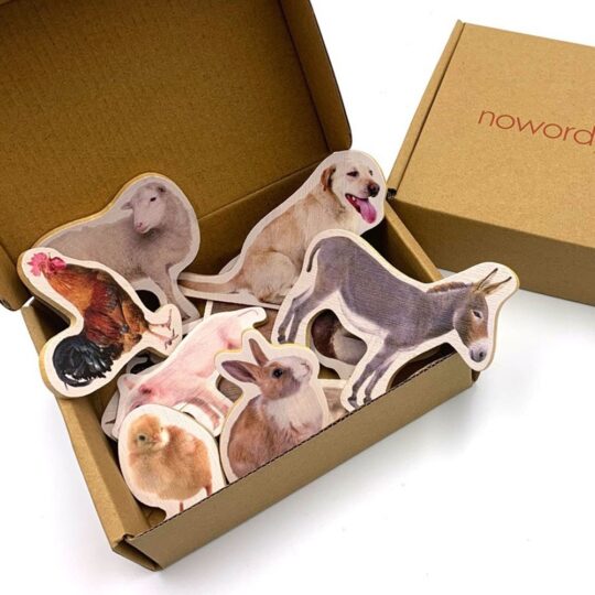 Bamboo Magnetic Pieces "Farm Animals"